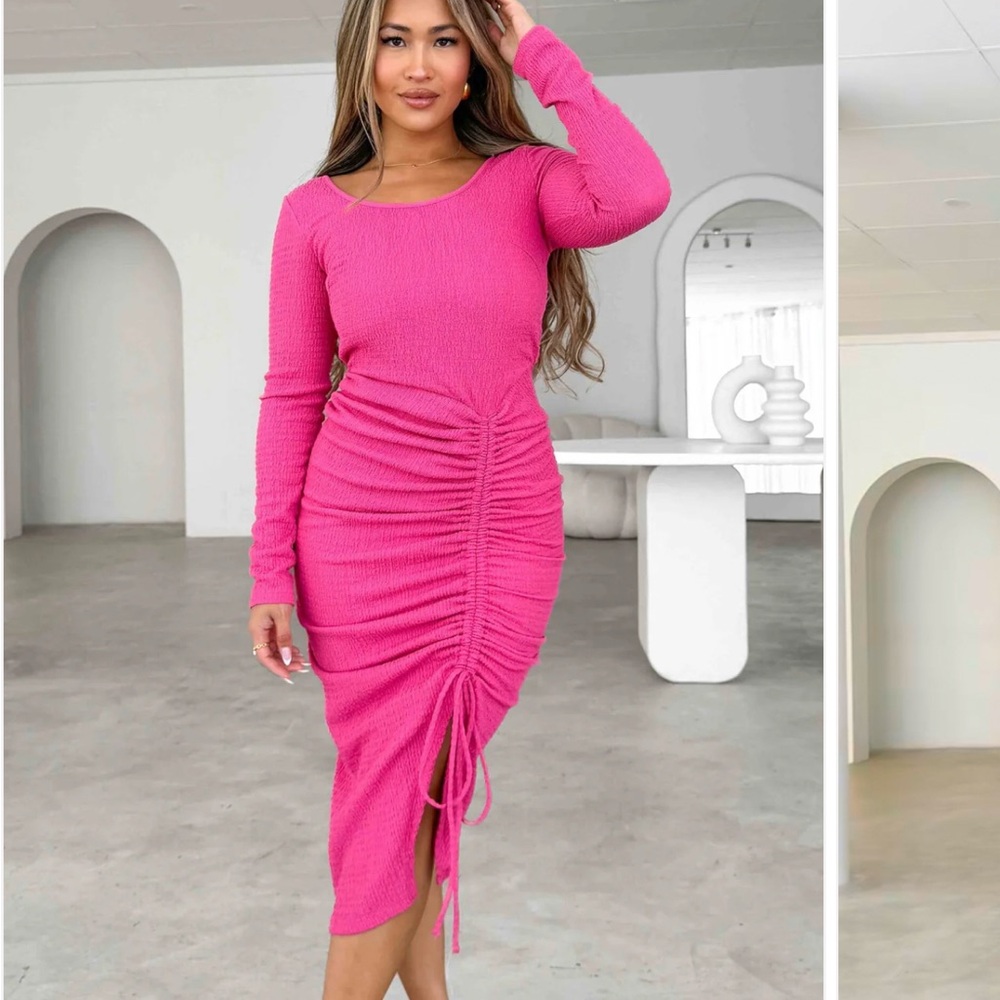 QUINNIE LONG SLEEVE MIDI DRESS - HOT PINK TEXTURE